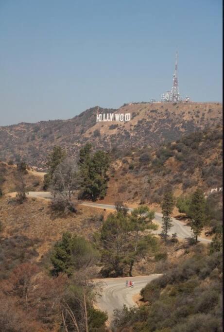 Luxury Modern And Bright In Hollywood 2br 2ba- 5215 Los Angeles